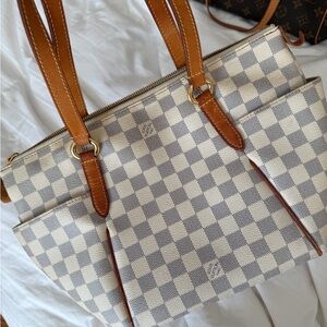 LV (Louis Vuitton) Totally PM Damier Azur White